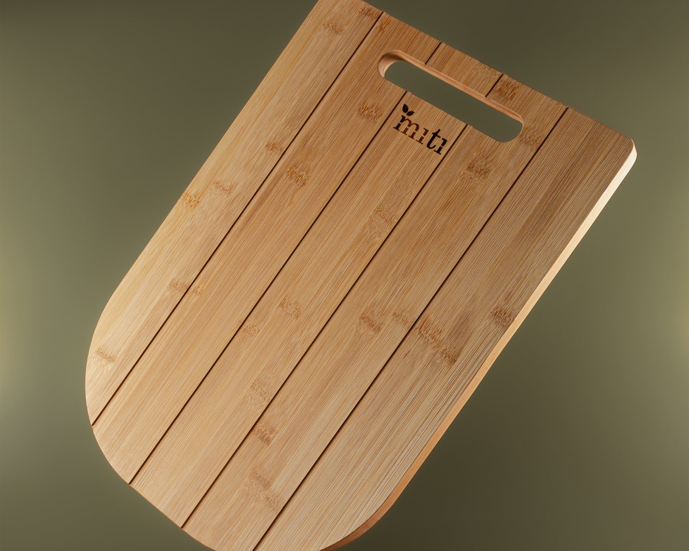 MITI semi-curved bamboo chopping board for everyday food preparation