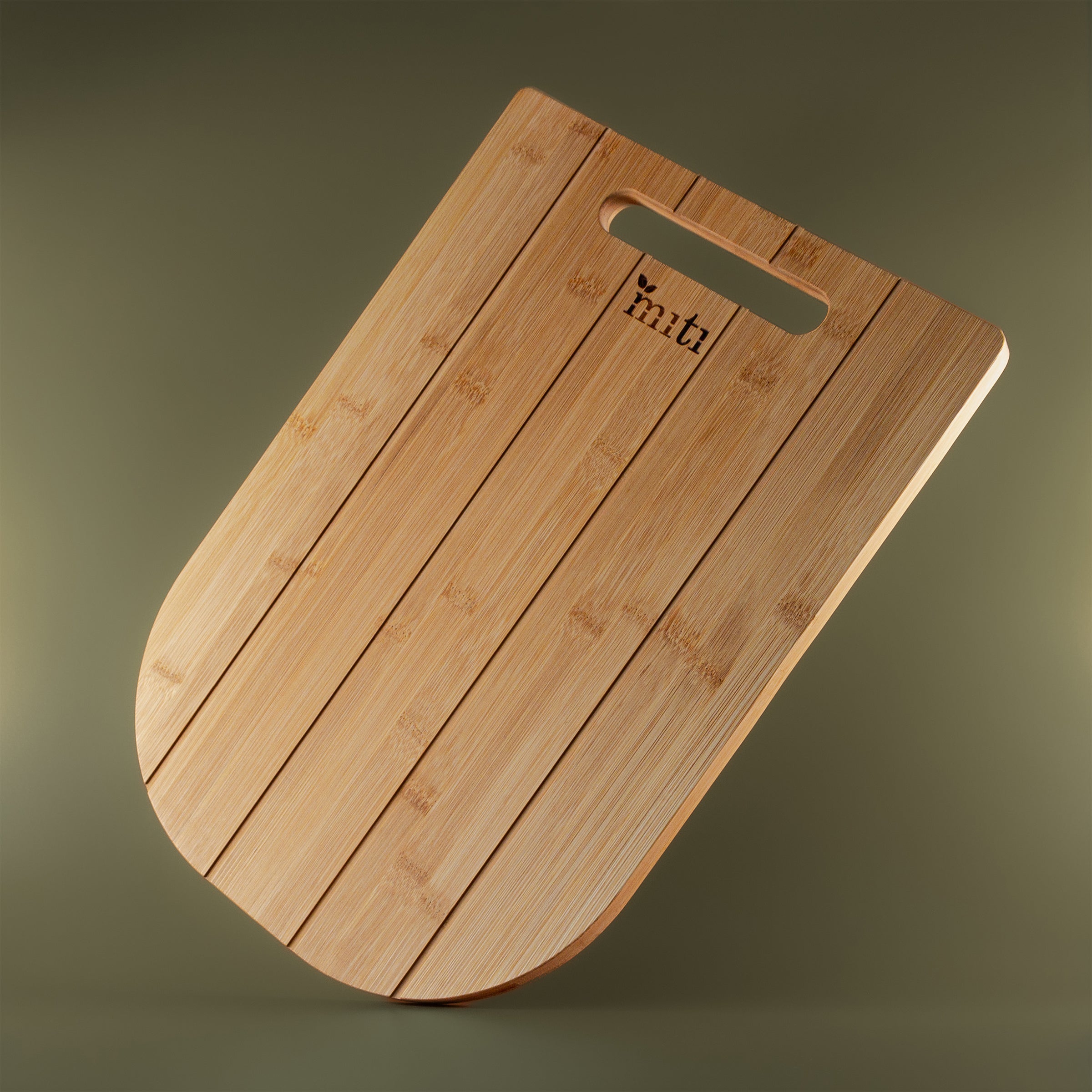 MITI semi-curved bamboo chopping board for everyday food preparation