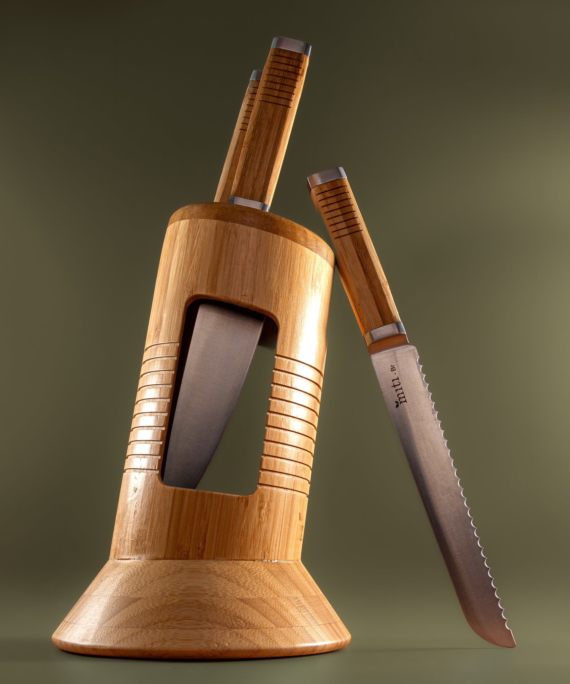 MITI bamboo knife block with kitchen knives for a small-worktop organisation guide