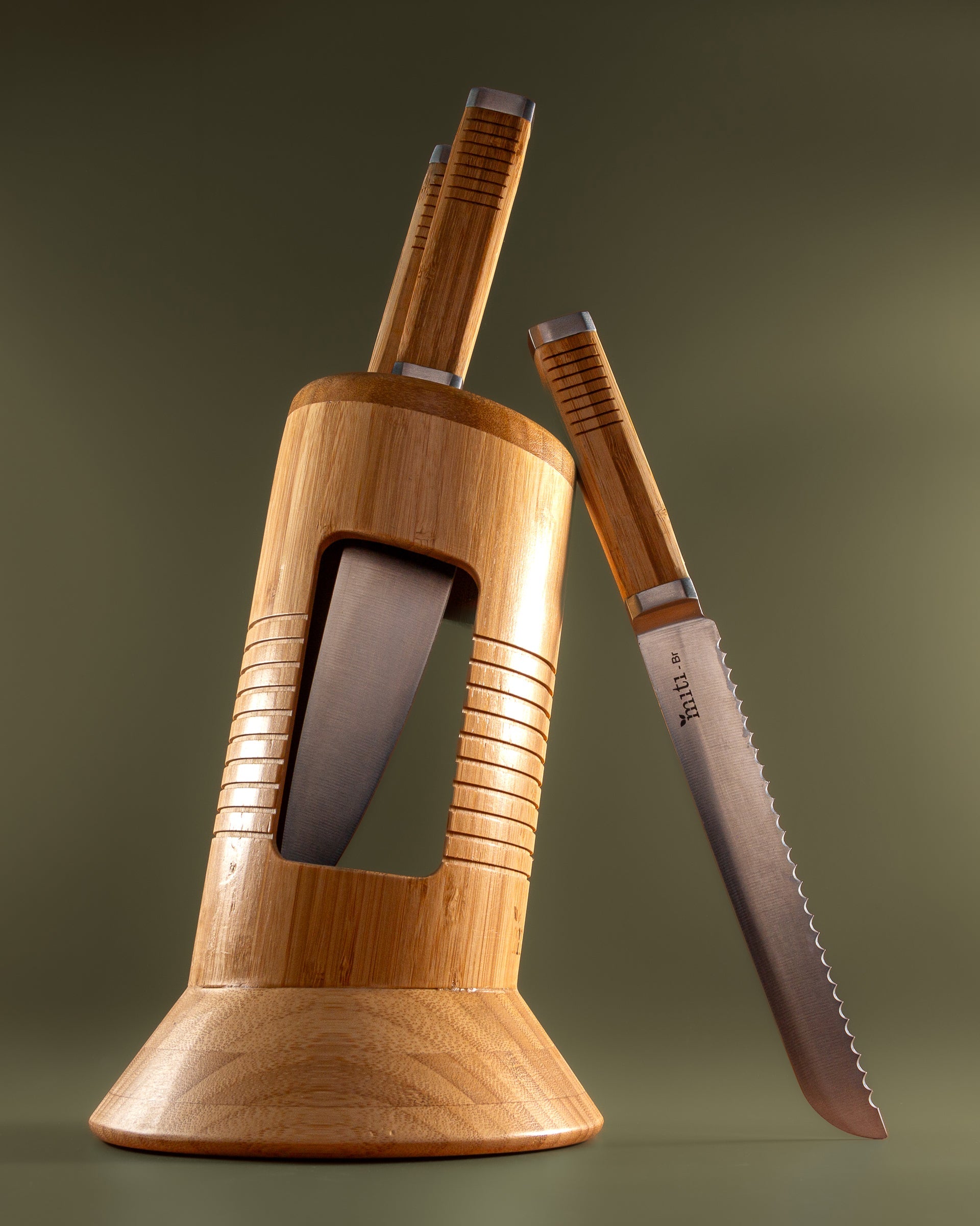 MITI bamboo knife block with kitchen knives for a small-worktop organisation guide