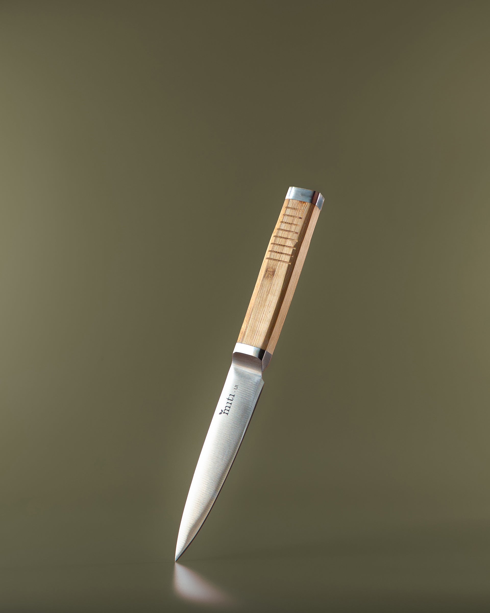 MITI bamboo-handle kitchen knife for bread preparation