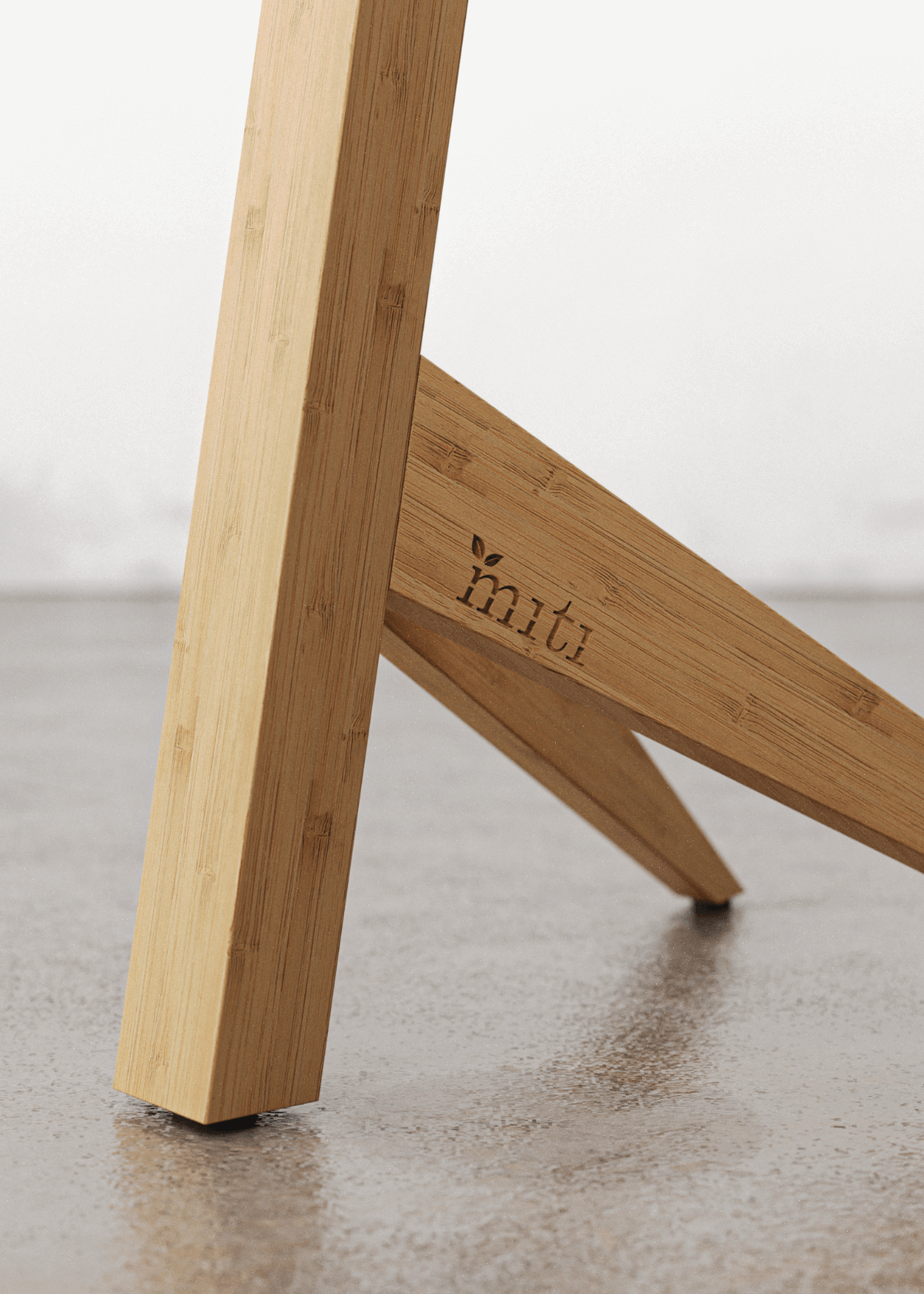 Base of the study lamp made with bamboo from MITI Life