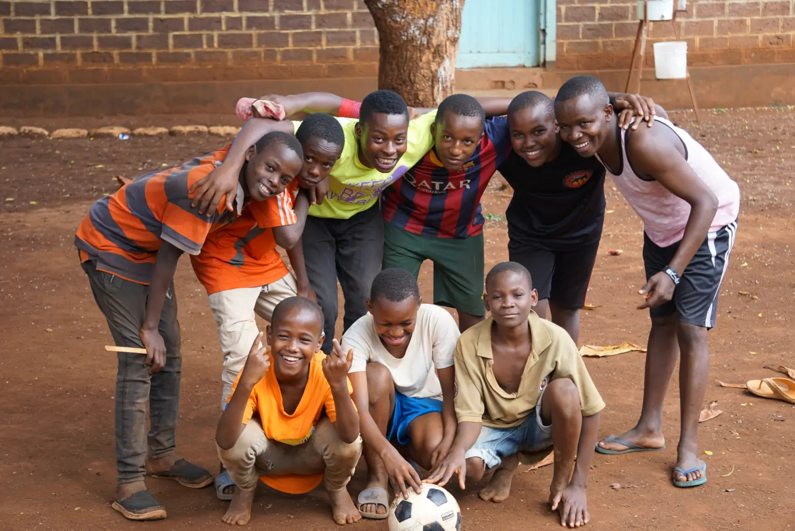 a photo of group of Tanzanian kids